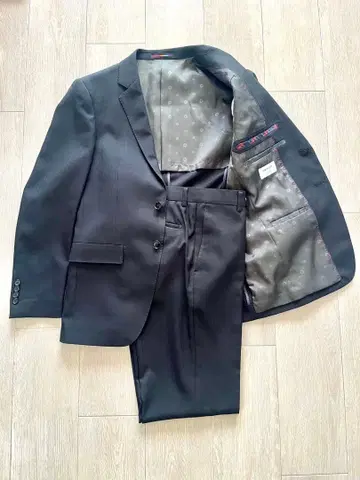 [ 새상품급 ] ORIHICA 비즈니스 정장 블랙 스트라이프