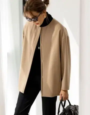 새상품 [ UNTITLED ] 언타이틀 미들 기장 노카라 코쿤 코트