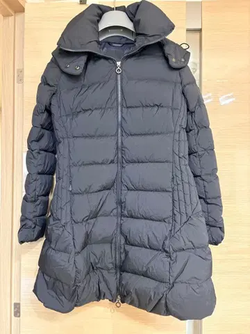 TATRAS 네이비 후드 부착 롱 다운 자켓 폴리테마 02