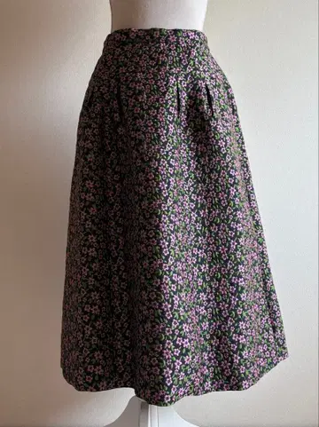 슈퍼 뷰티 44 사이즈 새상품급 스커트 단기간 판매