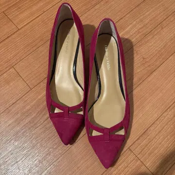 오데트 에 오딜 로우힐 펌프스 24.5