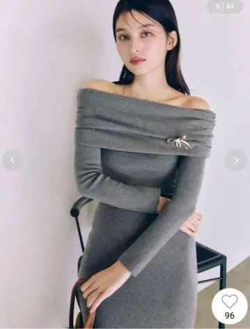 [ 미사용 새상품 ] SNIDEL 브로치 포함 오프숄더 니트 세트