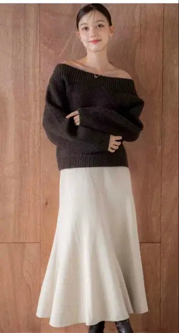 노엘라 토네이도풍 스커트 베이지 M