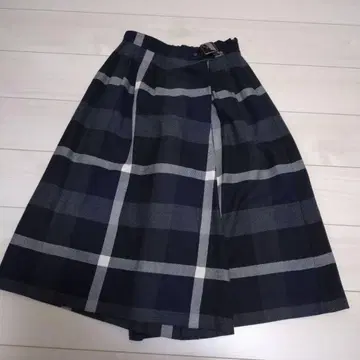 BLUE LABEL CRESTBRIDGE 가우초 팬츠 38