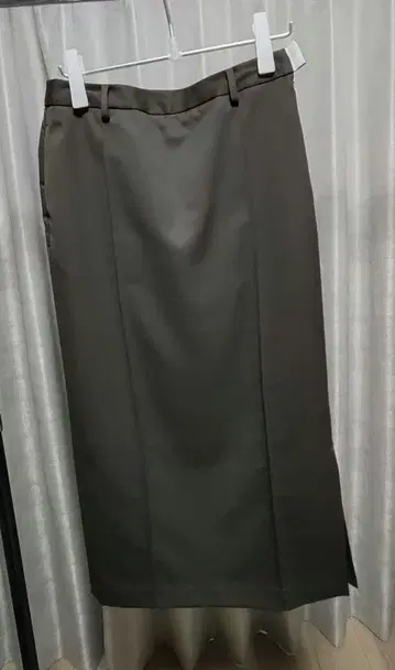 [ 새상품급 ] IENA (다크 그레이 타이트 스커트)