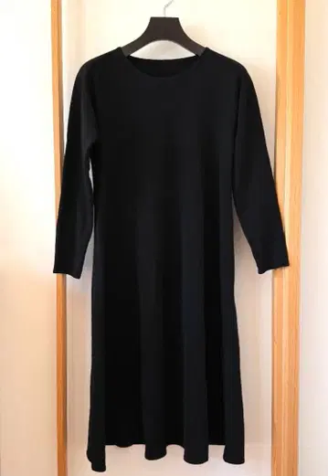 요건 레일 니트 원피스 블랙 프리