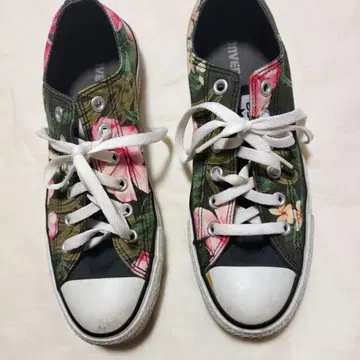 컨버스 하이비스커스 스니커즈 25.5cm