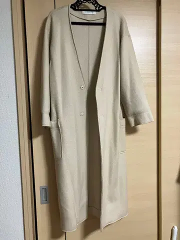 새상품급 GALERIE VIE 갤러리 바이 노카라 롱 코트