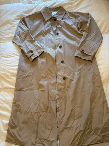 LOWRYSFARM 베이지 트렌치코트