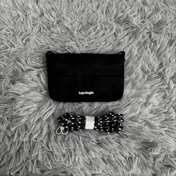 topologie 블랙 숄더백