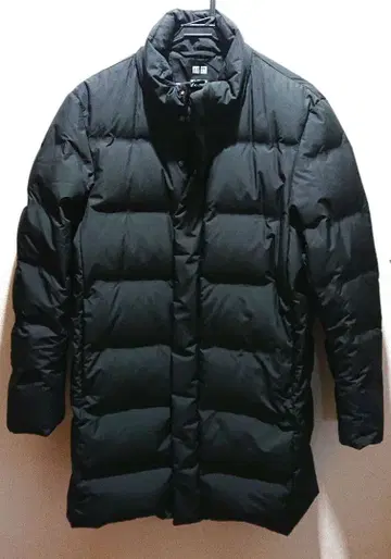 UNIQLO 블랙 심리스 다운 자켓 M