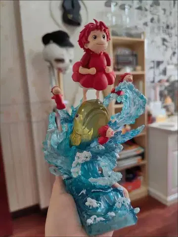 벼랑 위의 포뇨 피규어