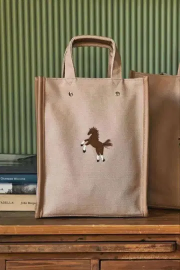 [ 미사용 새상품 ] SEVEN TEN 원포인트 자수 토트백 소