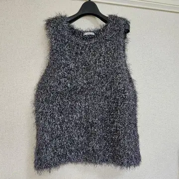 BEAUTY&YOUTH 메탈릭 샤기 니트 베스트