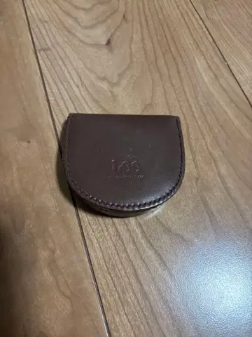 브라운 가죽 코인 케이스