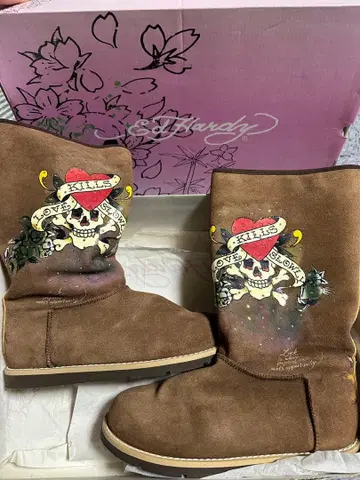 에드 하디 어그 부츠 브라운