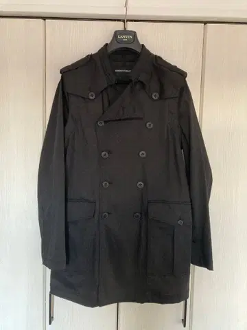 엠포리오 아르마니 트렌치코트