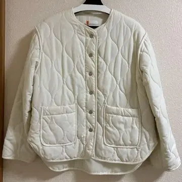 SENSE OF PLACE 퀼팅 자켓 화이트