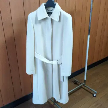 INED 아이보리 롱 코트