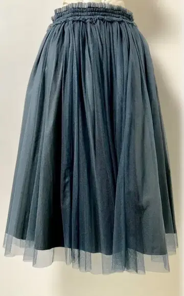 아두이트리스테스 샤샤 스커트