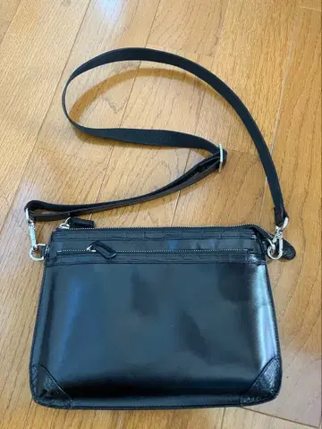 이탈리아 가죽 스마트 숄더 백 남성용 벨루나 소가죽 블랙