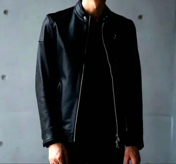 블랙 가죽 싱글 라이더 자켓