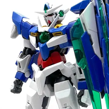 건담 프라모델 RG [00 퀀터] 기본 조립 작품