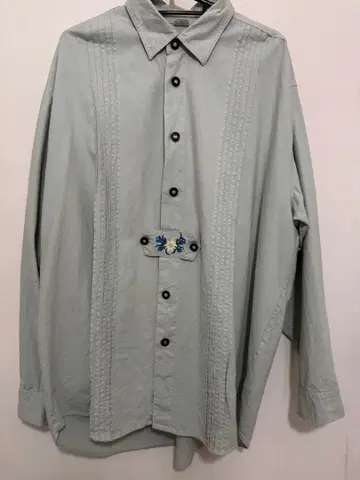 자수 장식 라이트 그린 긴팔 셔츠