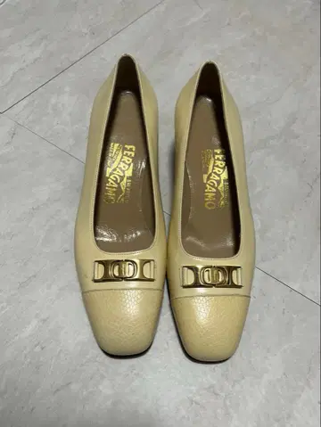 Ferragamo 펌프스 24.5cm