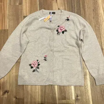 naturale 캐시미어 100% 니트 꽃무늬 큐빅 가디건