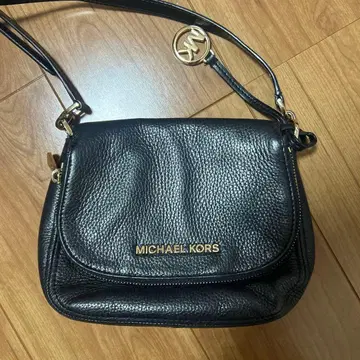 MICHAEL KORS 블랙 숄더백