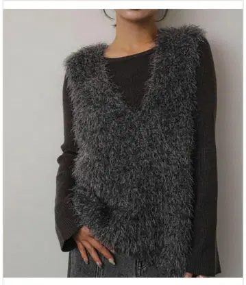 몰 페더 V 넥 니트 베스트 그레이