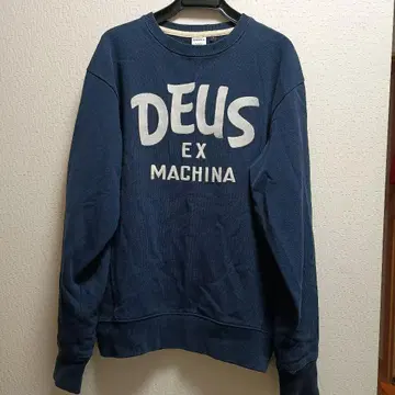 데우스 엑스 마키나 트레이닝복