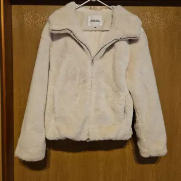 Arpege story 퍼 블루종 후드 부착 아이보리