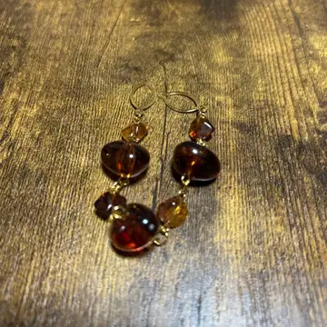 브라운 비즈 캐주얼 귀찌