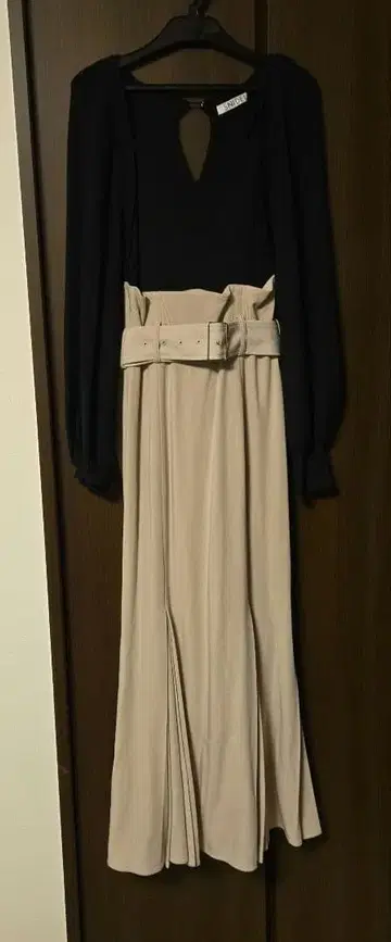 SNIDEL 허리 벨트 포함 도킹 원피스