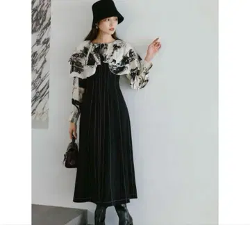 snidel / 스나이델 스티치 코르셋 라이크 점프 스커트