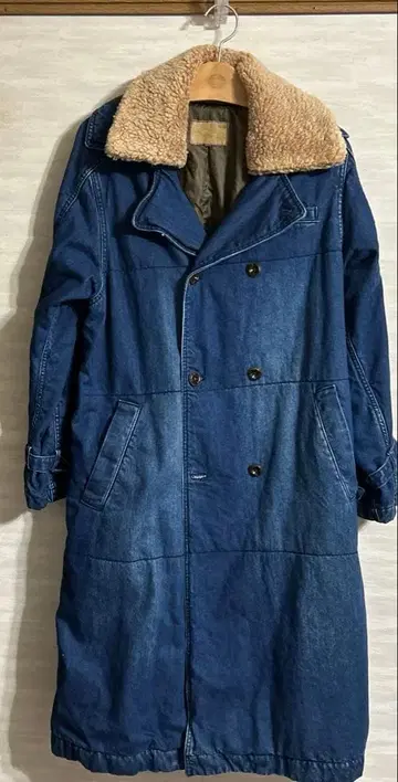 와플리쉬 와플의 코트