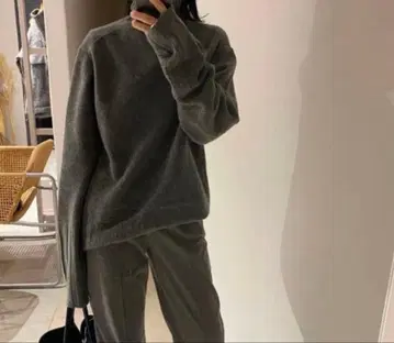 ENOF 그레이 하이넥 니트