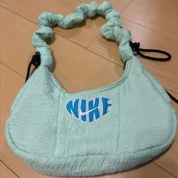 나이키 리메이크 백 나이키 재구축 구제 의류