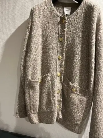 니트 가디건 베이지 긴팔 버튼 포함