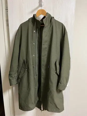 스타일리스트 재팬 올리브색 후드 부착 모즈 코트 사용 횟수 1회