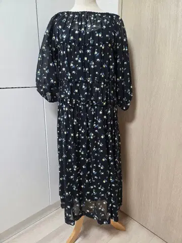 Jane Marple Dans Le Salon 플라워 프린트 원피스