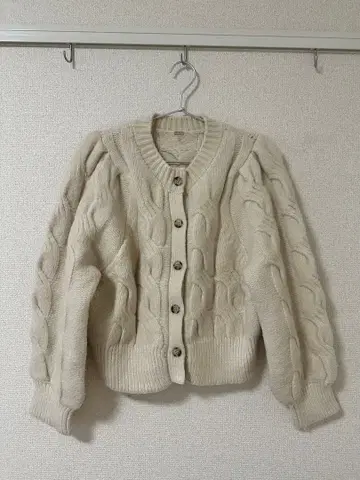 Mila Owen 케이블 니트 가디건