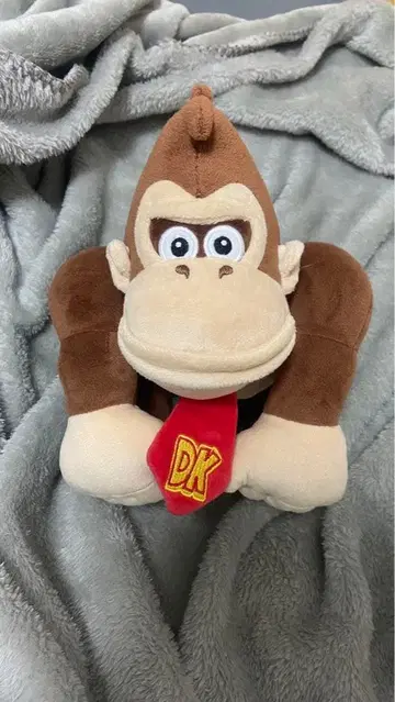 돈키콩 봉제 인형 DK 넥타이 포함