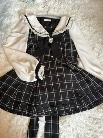 LIZ LISA 체크 무늬 세일러 셋업