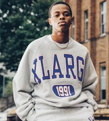 L [ 보물 발견 ] 새상품 챔피온 XLARGE 엑스라지 맨투맨