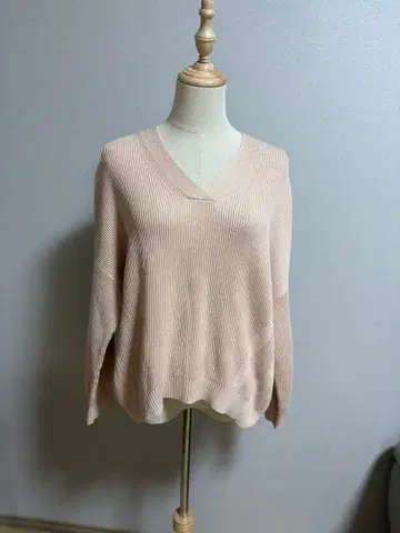 새상품급 23구 빅 사이즈 44 V넥 코튼 리브 니트 돌먼