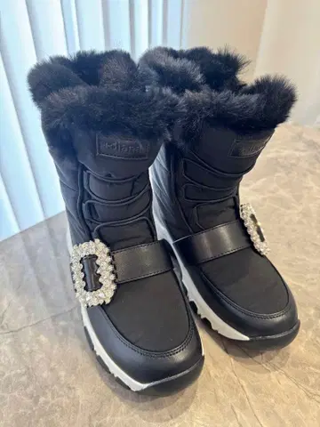 퍼 장식 비쥬 스노우 부츠 DIANA