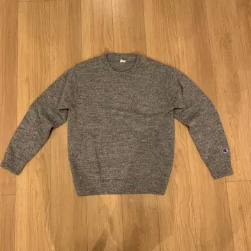 Champion x 나나미카 그레이 크루넥 스웨터 단종